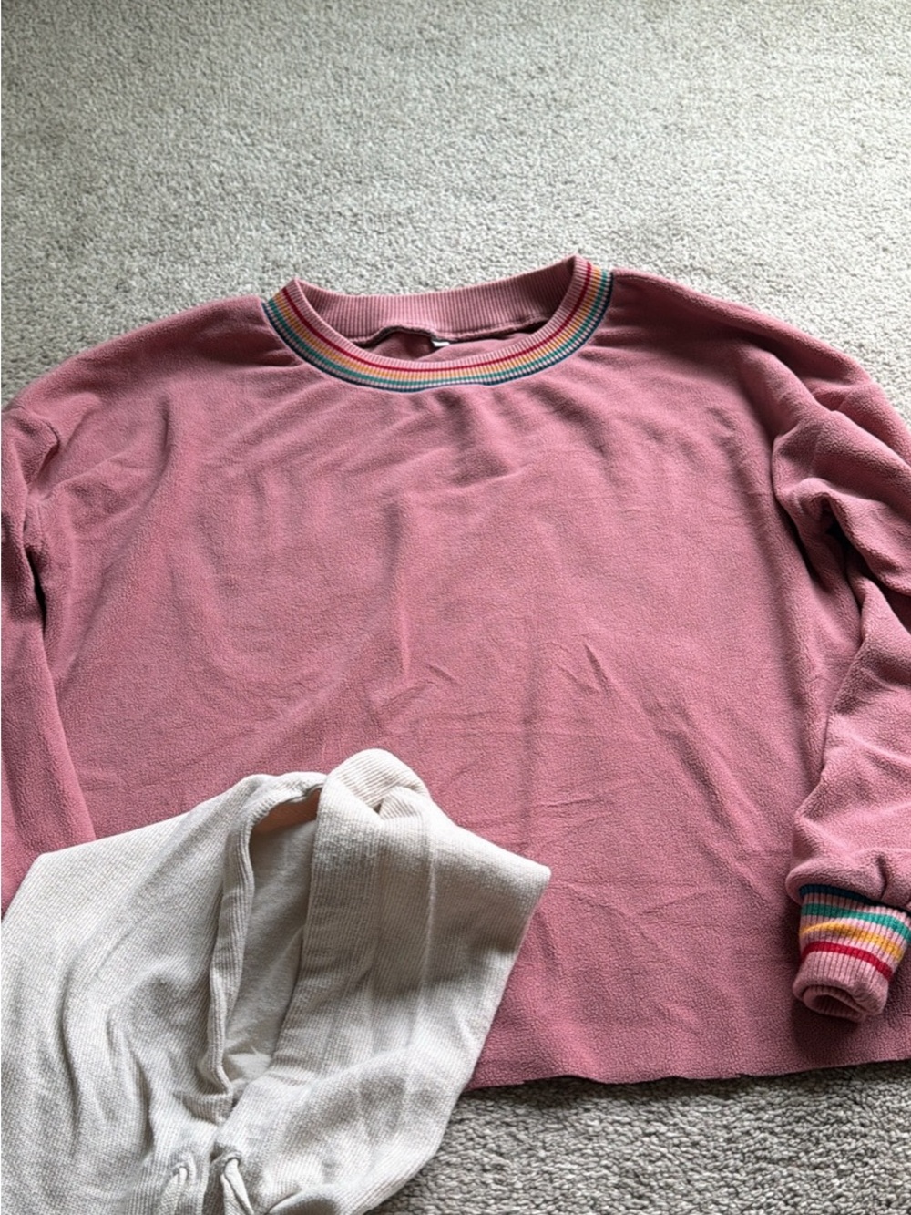 Women’s Size Small Tops - Picture 5 of 5